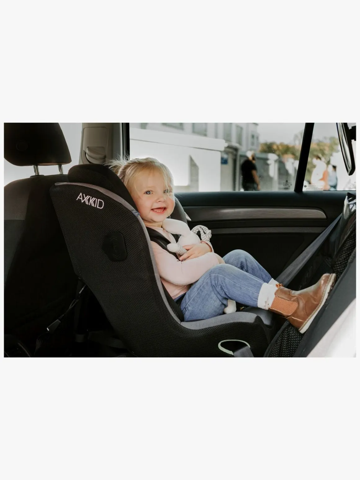 Axkid Movekid Bagudvendt Autostol, Tar
