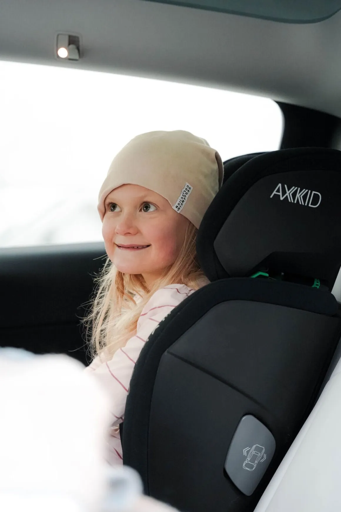 Axkid Nextkid Autostol, Shell Black