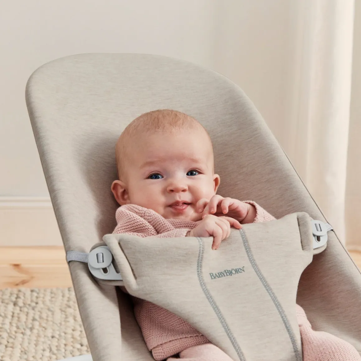 BabyBjörn Bliss Skråstol 3D Jersey inkl. Sjove Øjne, Lysbeige/Pastel