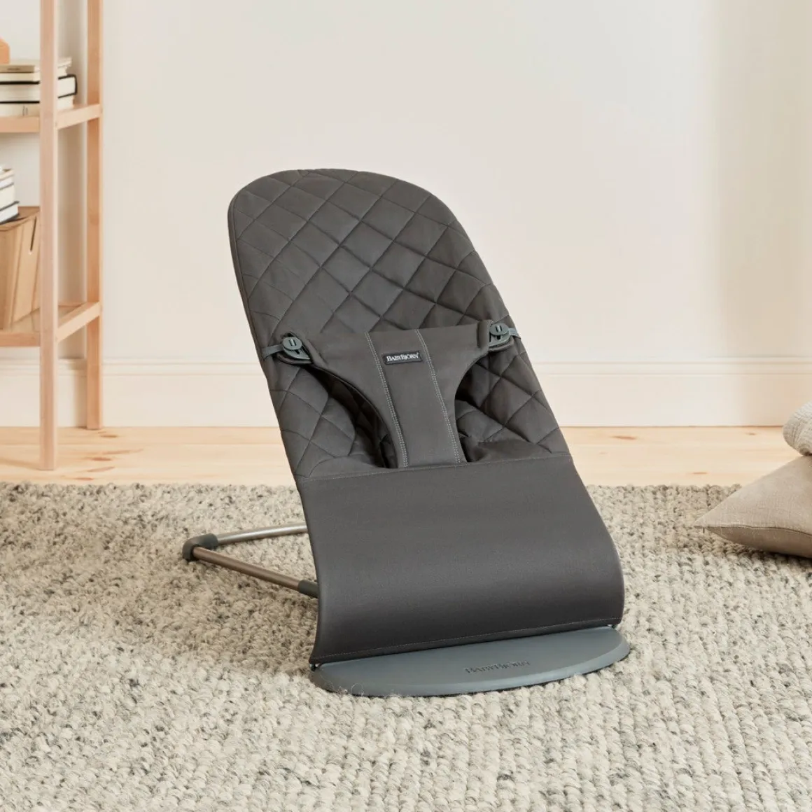 BabyBjörn Bliss Skråstol Woven Classic Quilt inkl. Sjove Øjne, Antracitgrå