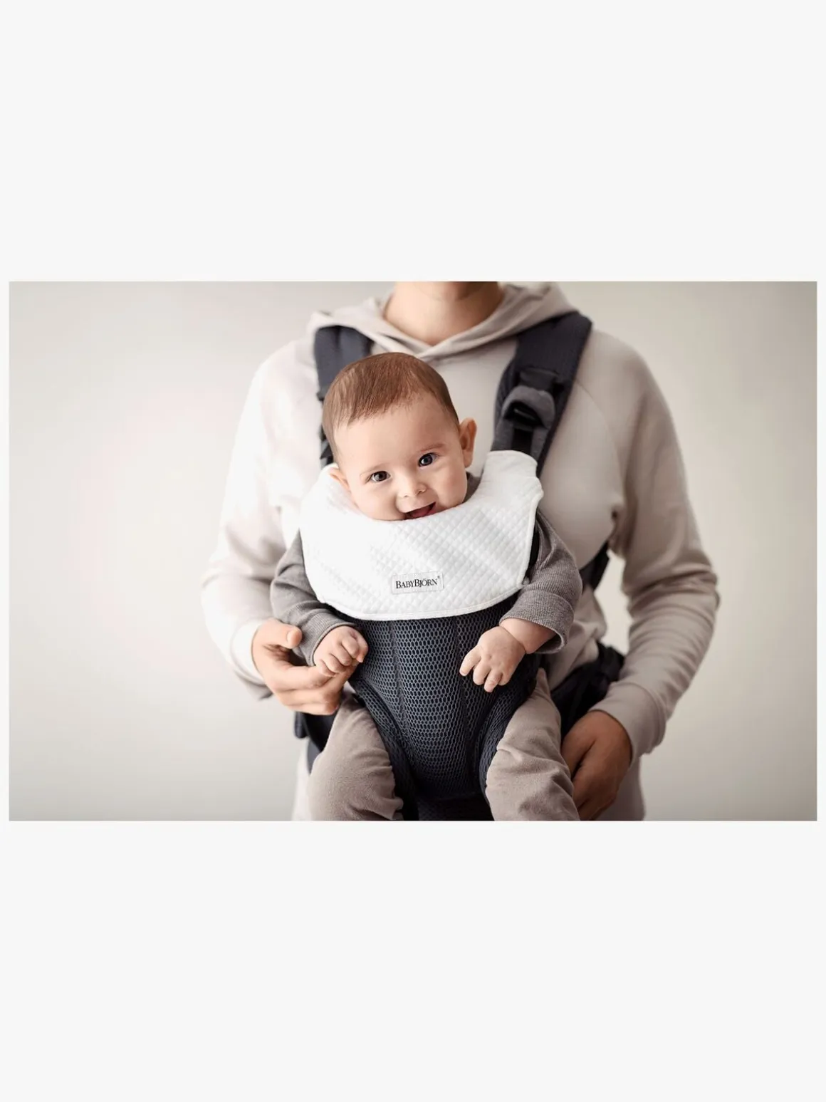 BabyBjörn Hagesmæk til Harmony Bæresele, Hvid