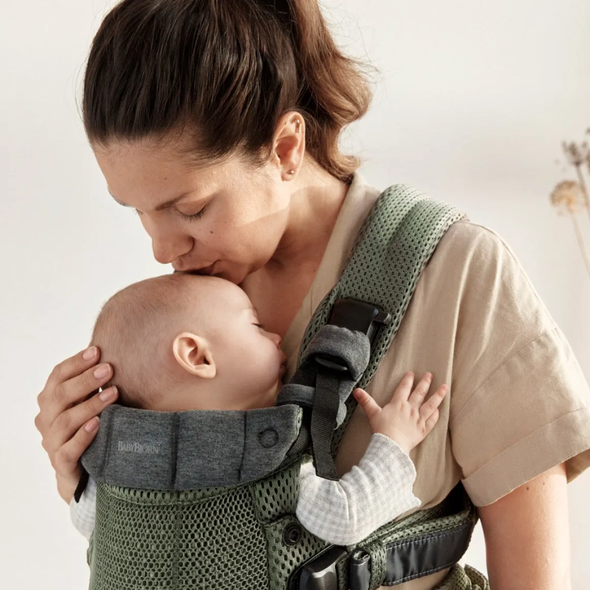 BabyBjörn Harmony Bæresele 3D Mesh, Mørkegrøn