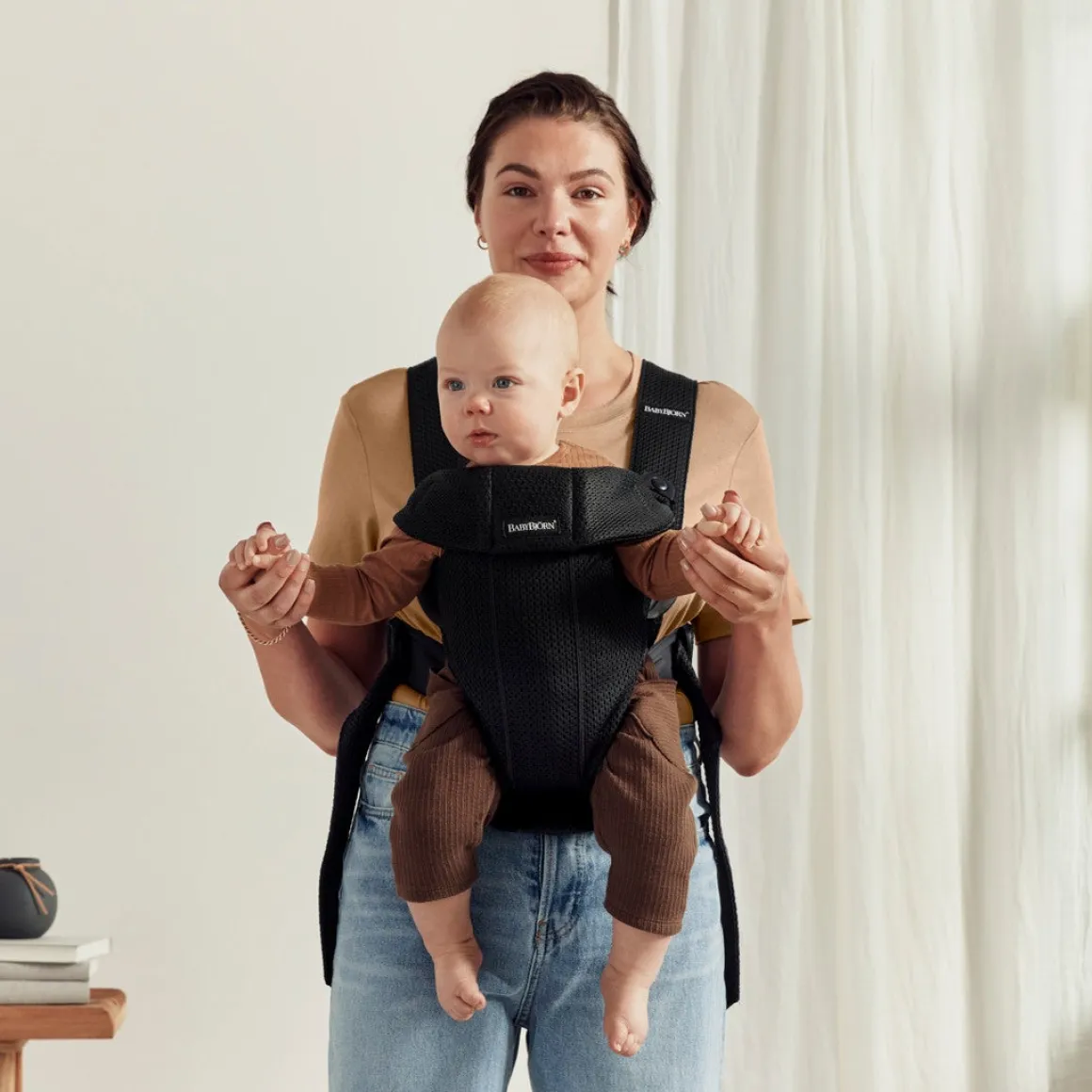 BabyBjörn Mini Bæresele 3D Mesh, Sort