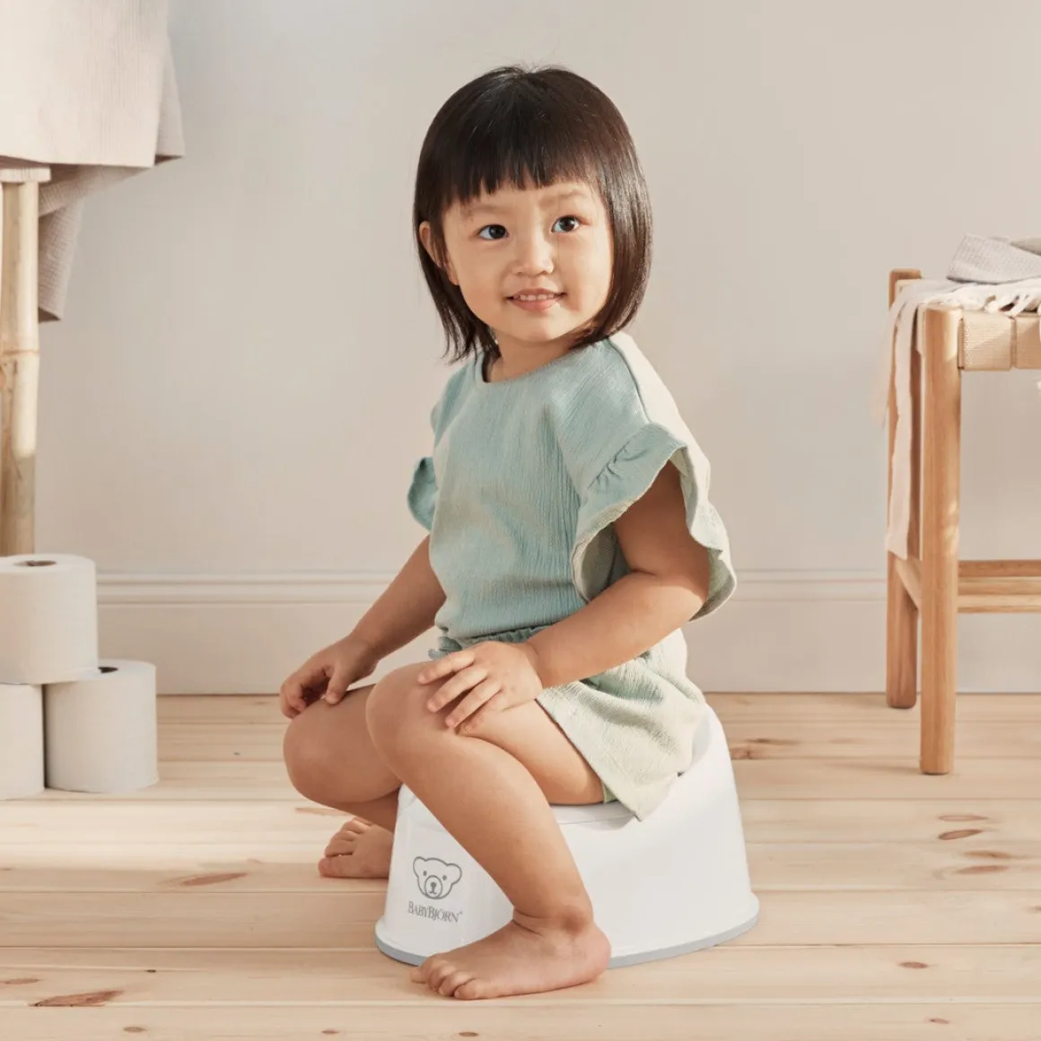 BabyBjörn Smart Potte, White/Grey
