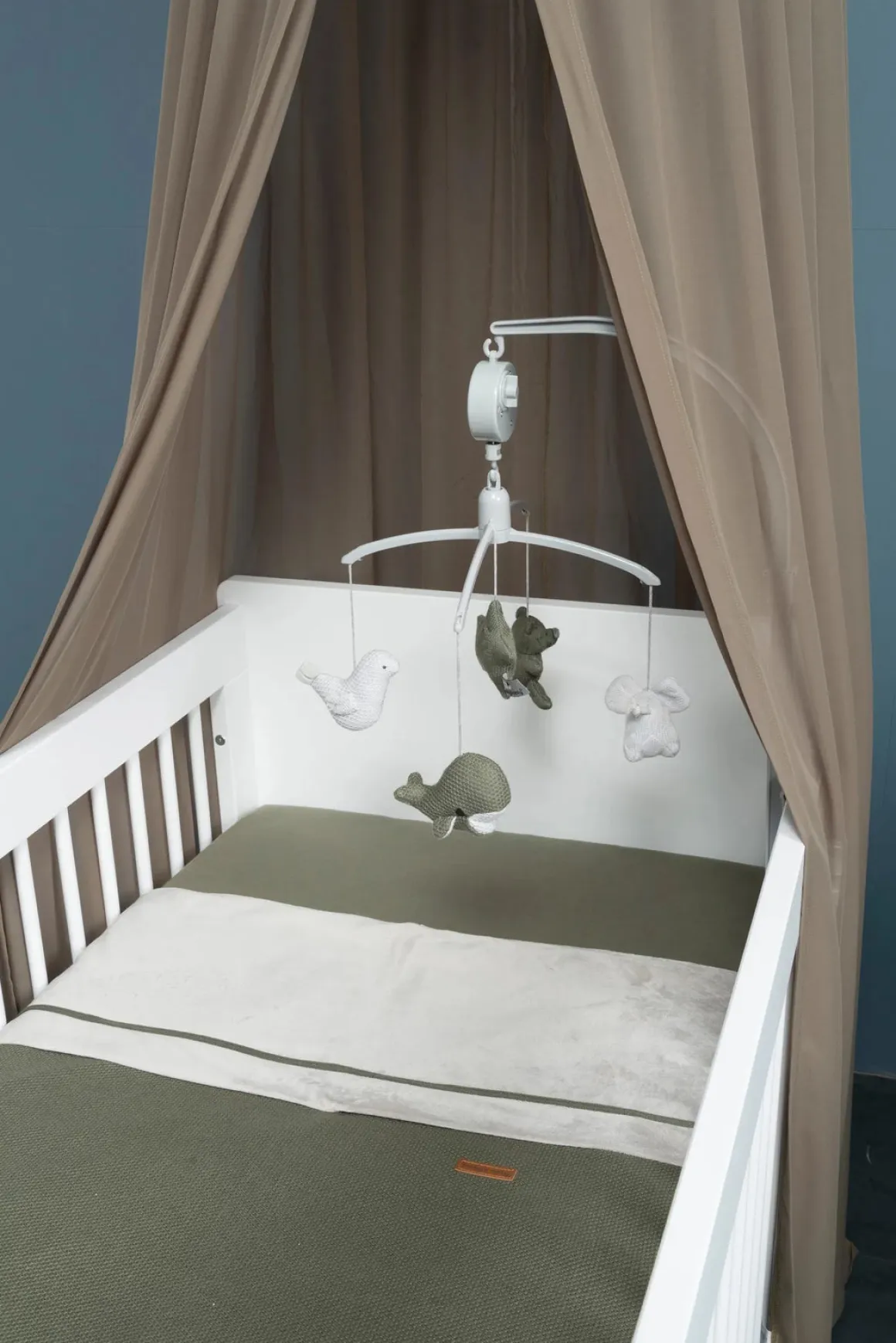 Baby's Only Sengehimmel, Khaki