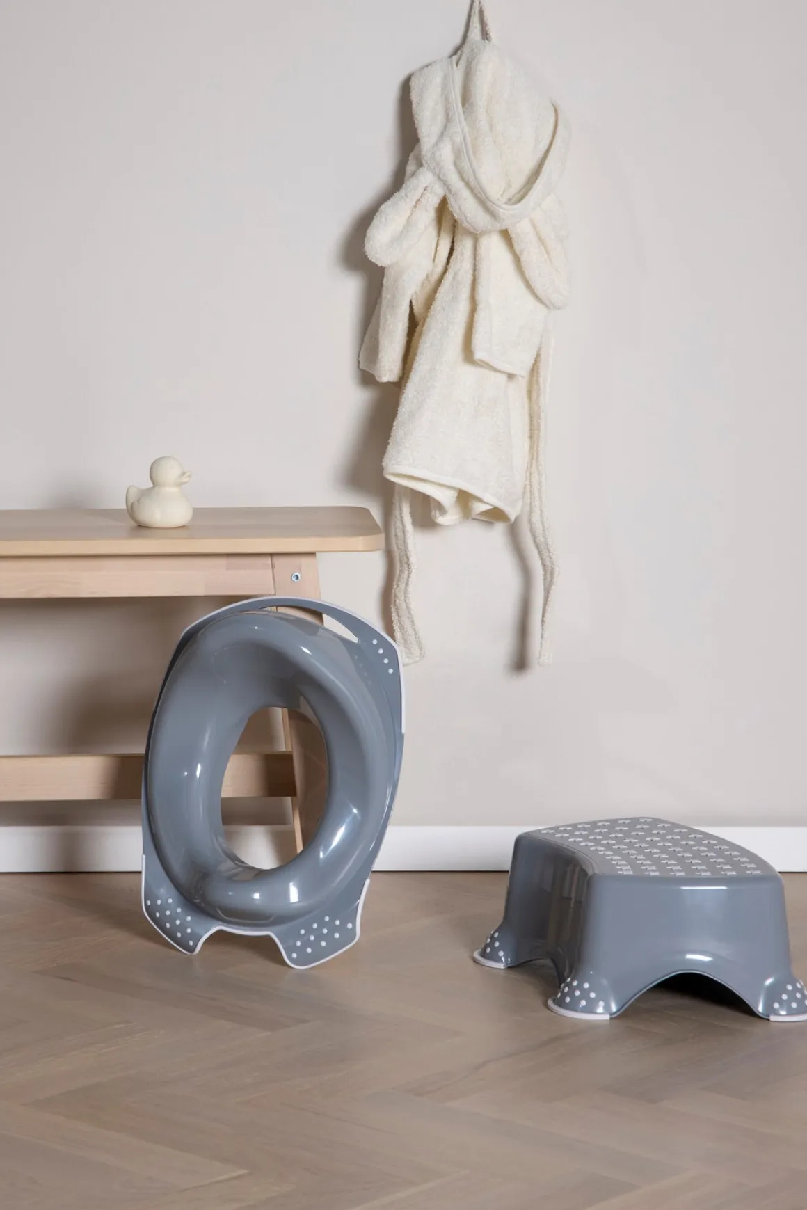 Beemoo CARE Anti-Slip Toiletsæde & Skammel, Grå