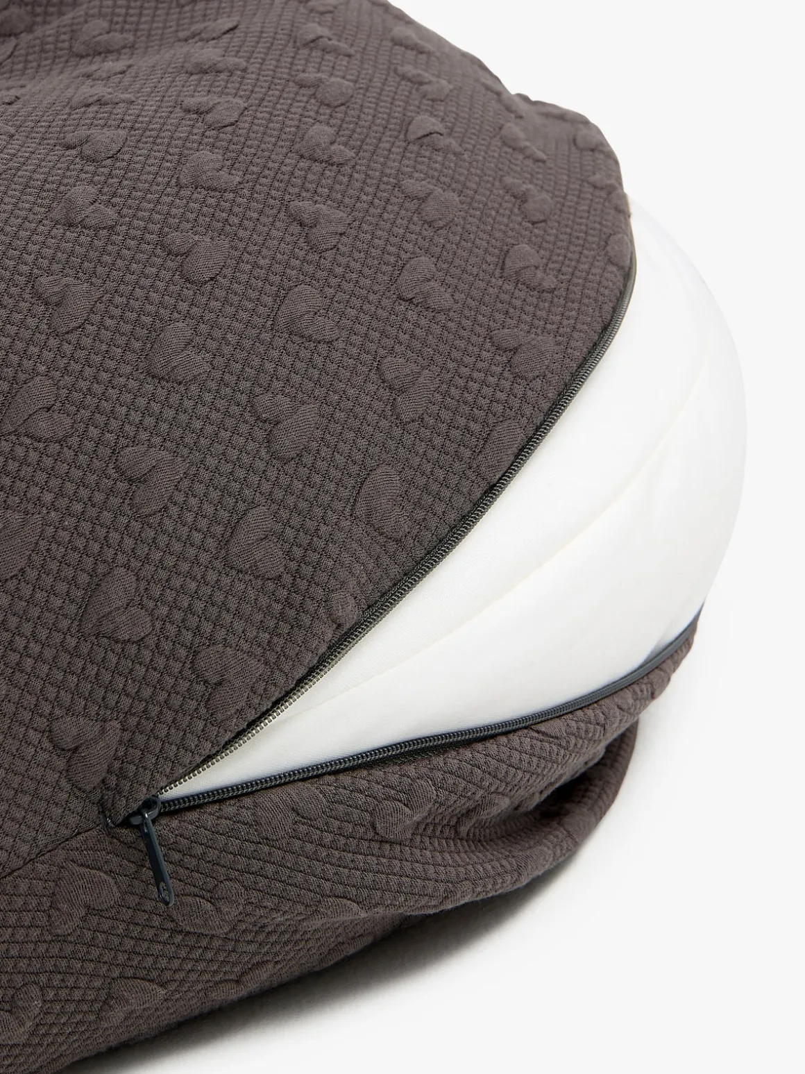 Beemoo CARE Cozy Graviditets- og Ammepude, Dark Grey
