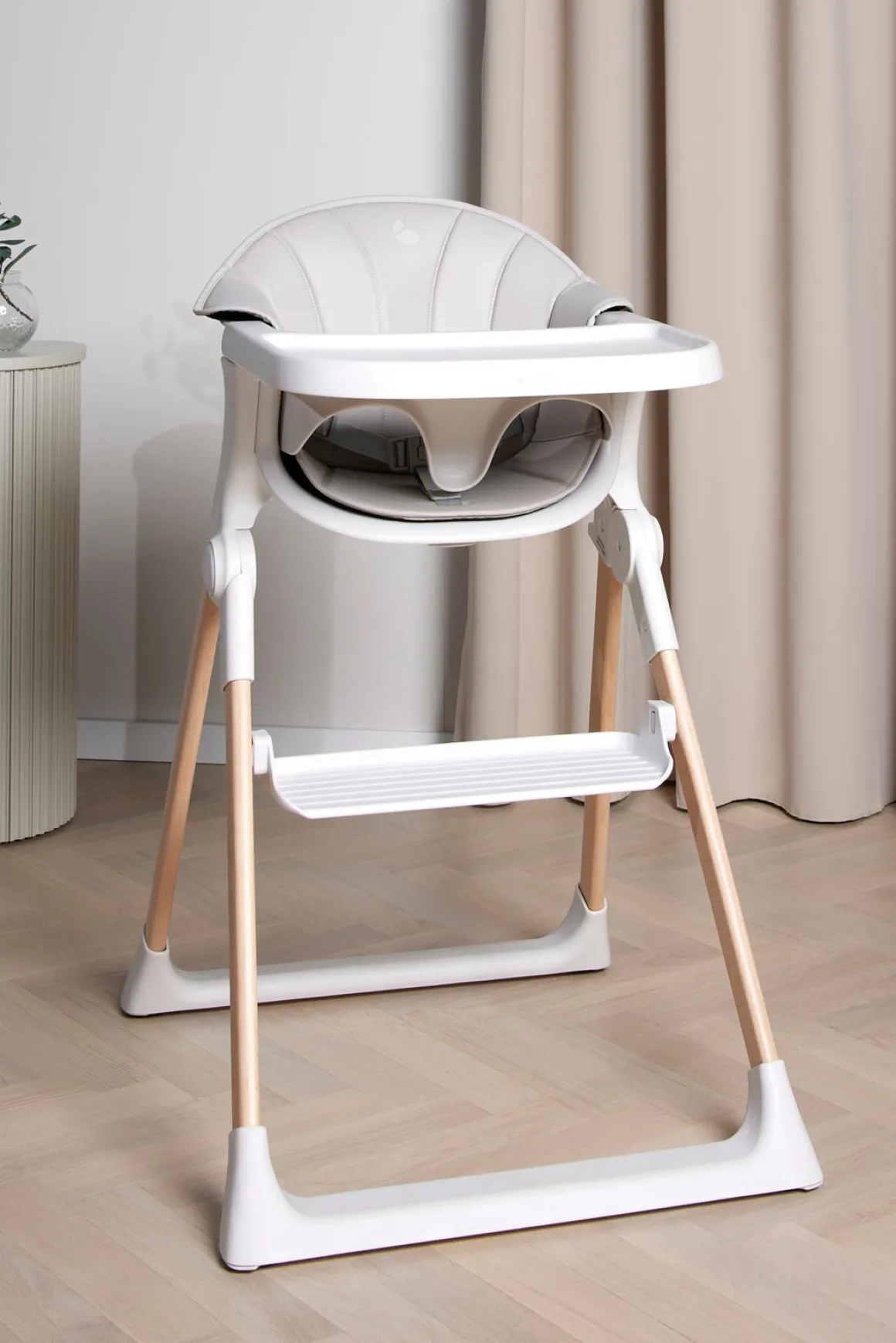 Beemoo CARE Harmony Højstol inkl. Hynde, White/Wood/Beige