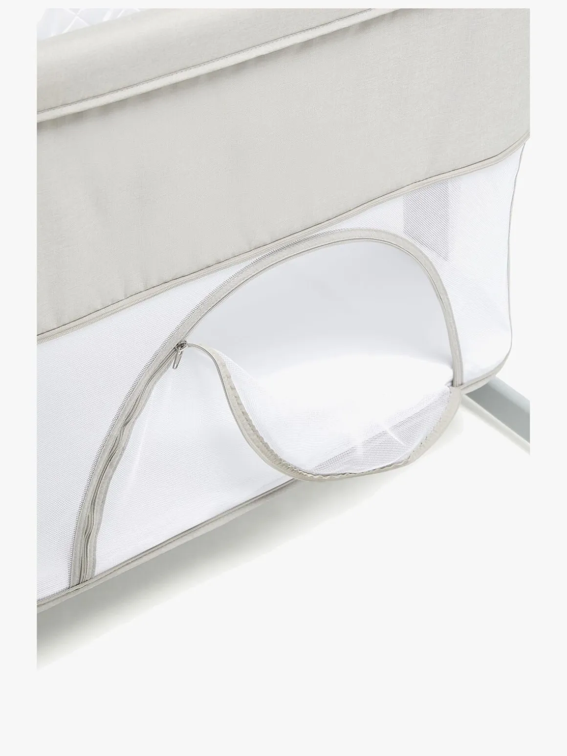 Beemoo CARE 2-i-1 Bedside Crib & Kravlegård, Light Grey