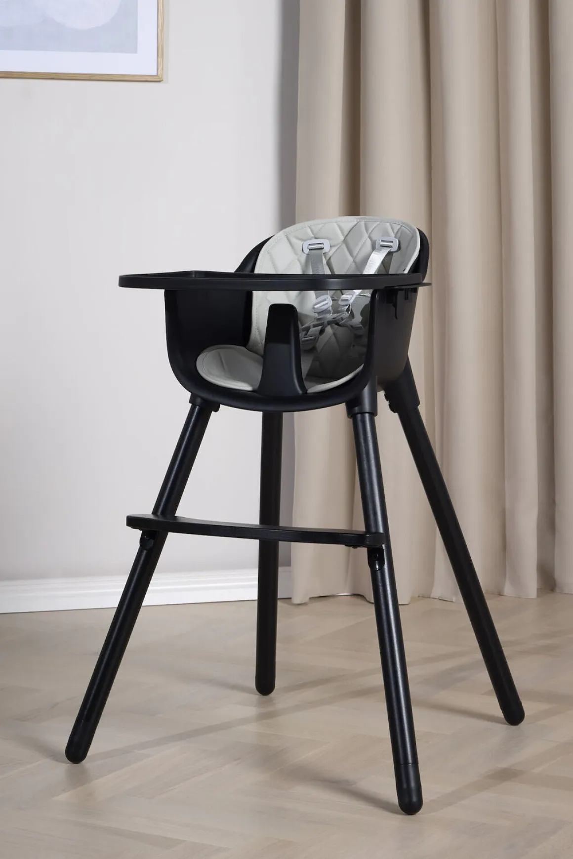 Beemoo CARE Nordic Højstol, Black