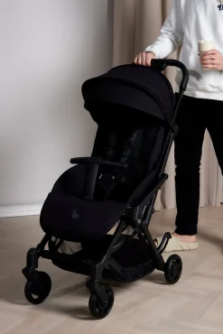 Beemoo Easy Fly Lux 4 Klapvogn inkl Transporttaske, Jet Black