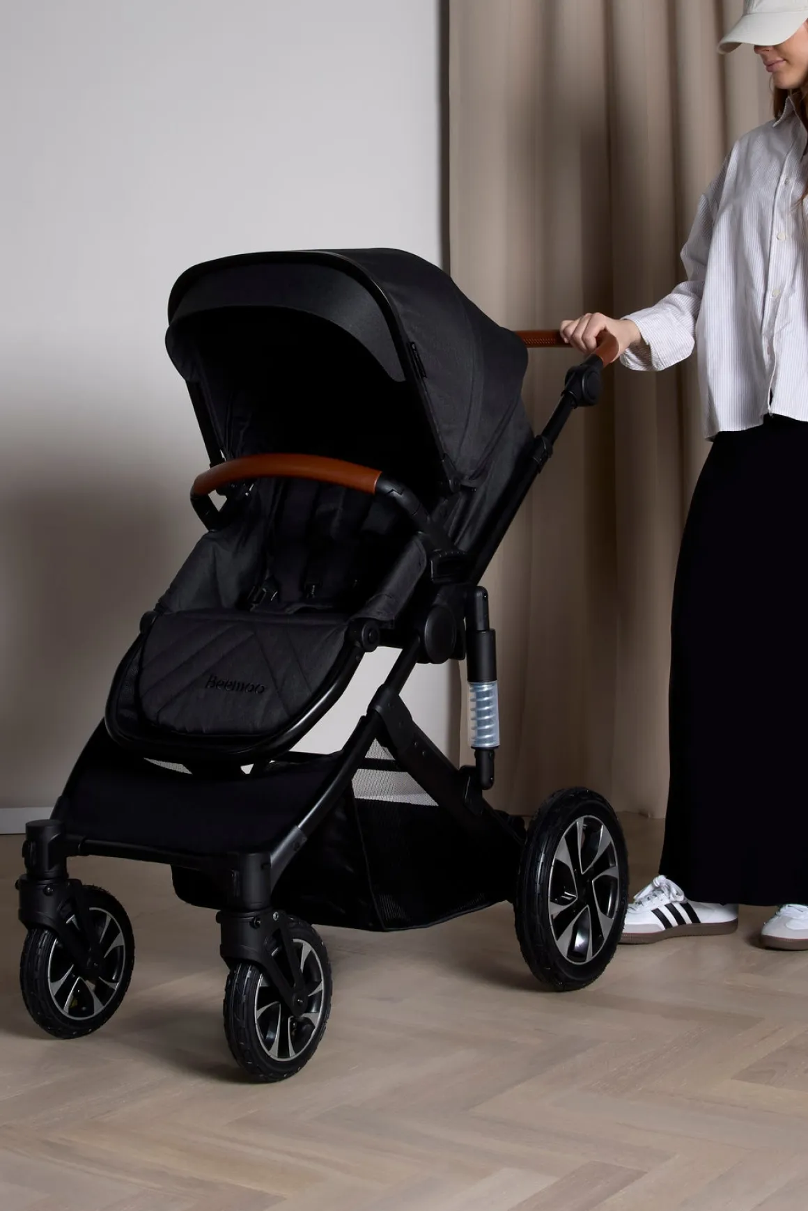 Beemoo Maxi 4 Duovogn, Black/Black