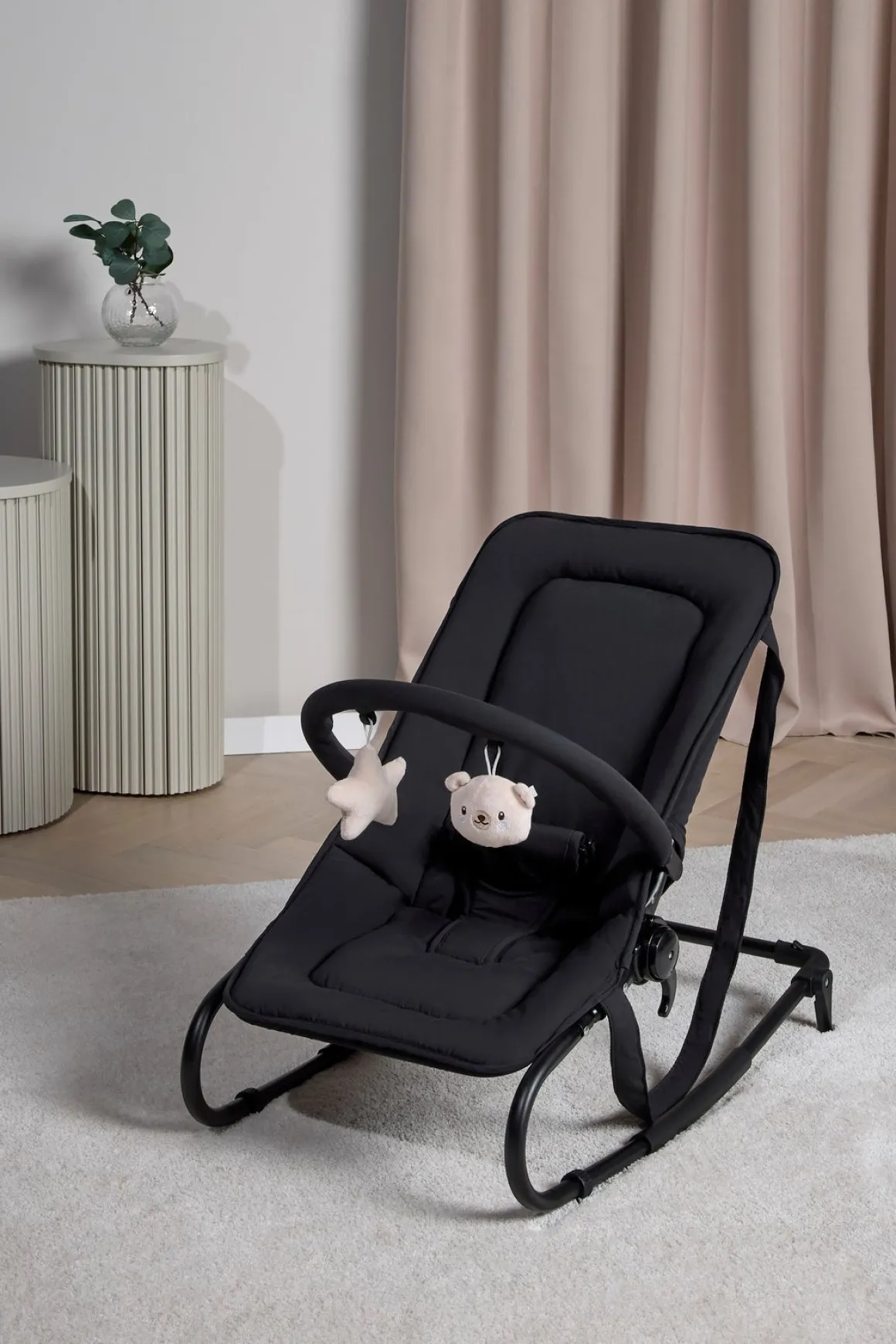 Beemoo PLAY Simple Skråstol, All Black