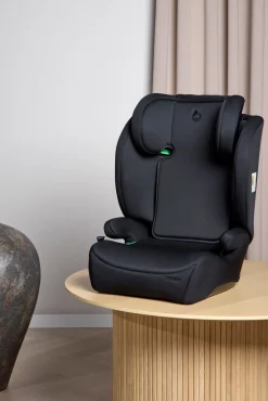 Beemoo Ride i-Size Autostol inkl. Beemoo Deluxe Sædebeskytter med Opbevaring, Black Stone