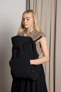 Ergobaby Omni 360 Bæresele inkl. Regnslag, Sort