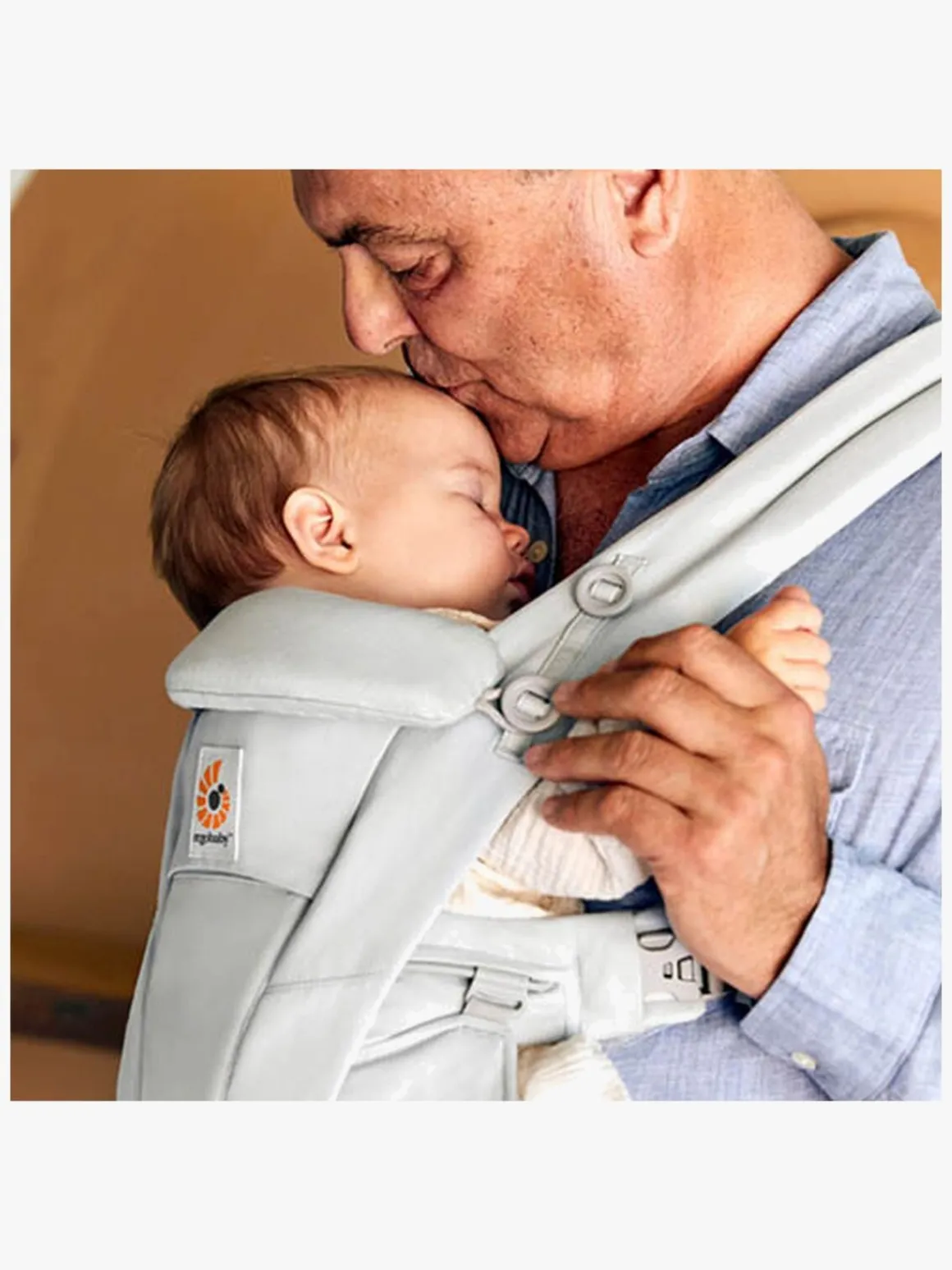 Ergobaby Omni Dream Bæresele, Pearl Grey