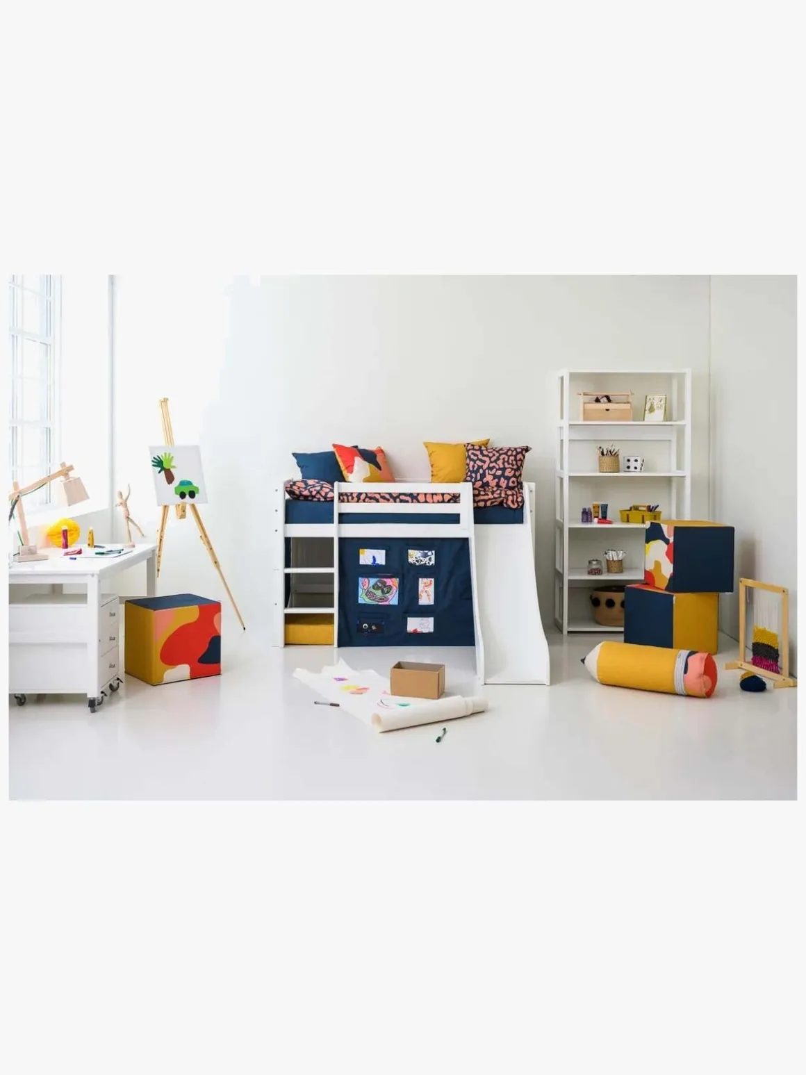 Hoppekids ECO Dream Halvhøj Seng med Rutsjebane og Stige 90x200, Hvid