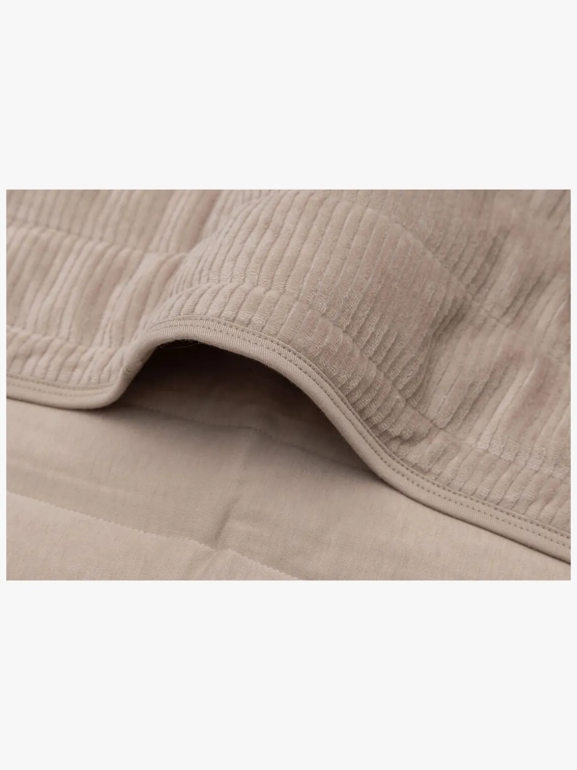 Jollein Tæppe 75x100 cm Velvet Rib, Milky Coffee