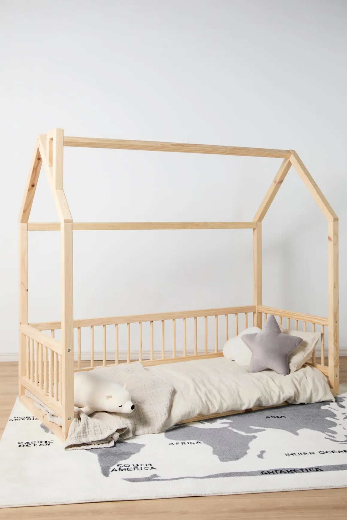 Minitude Nordic MASON Juniorseng, Natur med BabyMatex Softi Plus Madras 70x160 cm