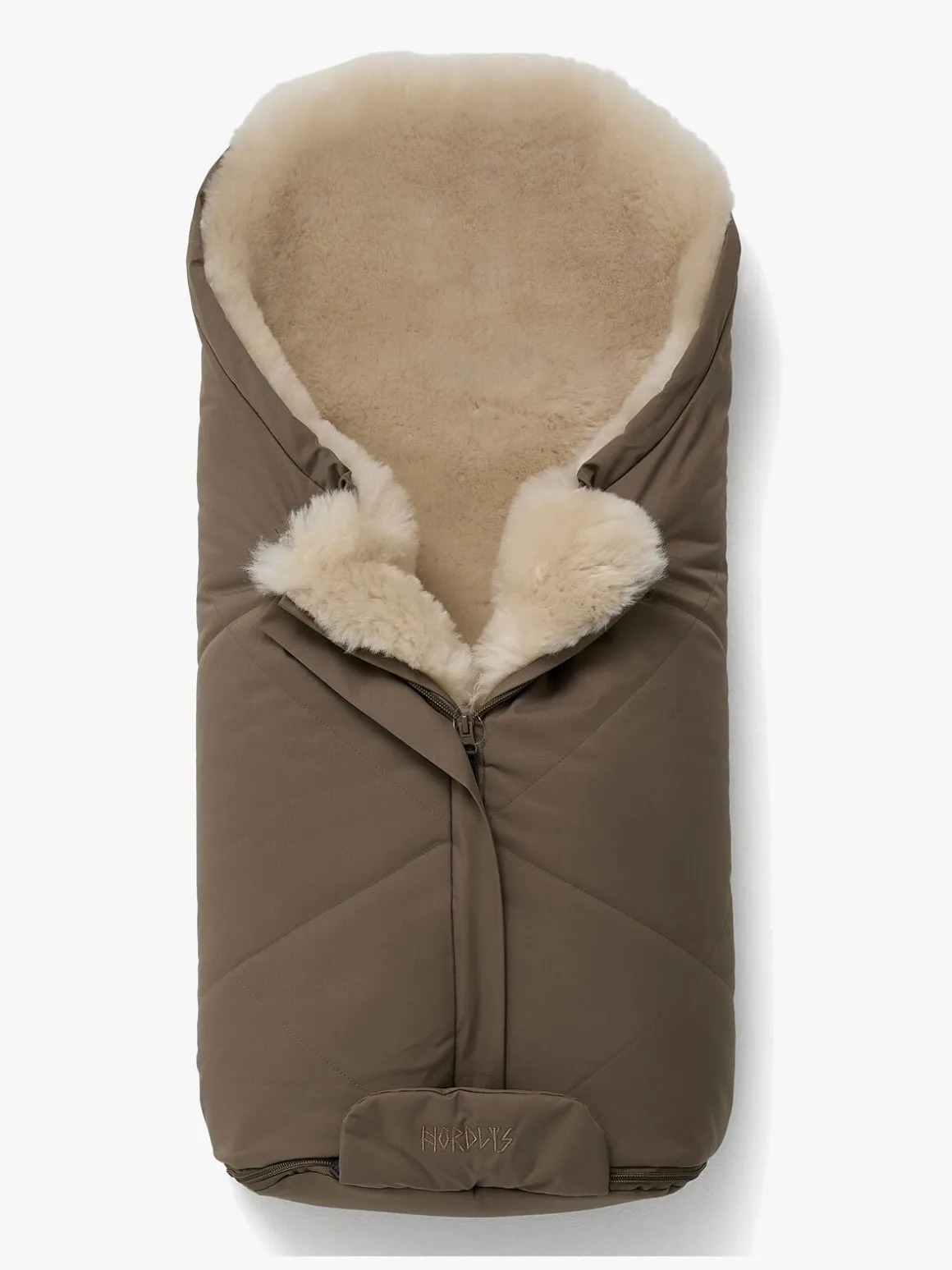 Nordlys Fenya Mini Lammeskindskørepose, Valnød/Beige