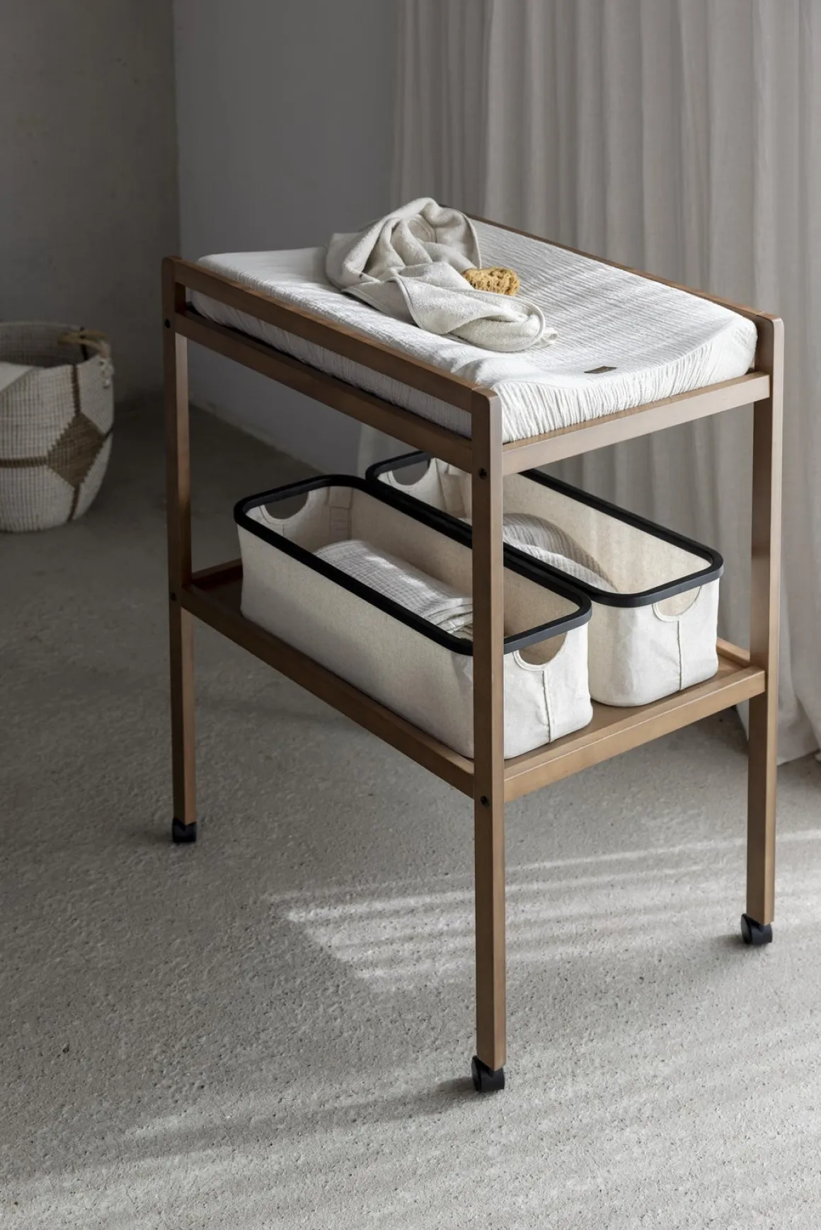 Quax Mori Puslebord, Walnut