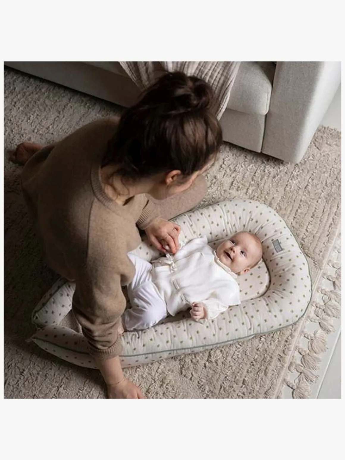 Vinter & Bloom Meadow Babynest, Soft Sand